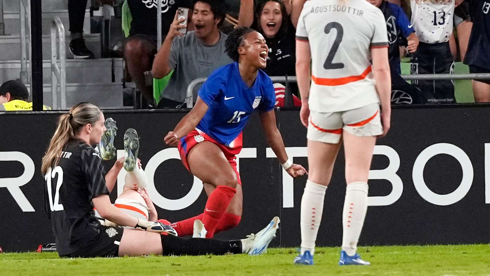 为何如此迫 为何如此迫